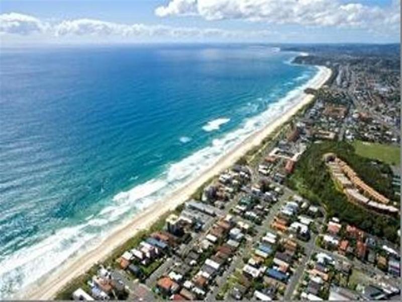 6 Seagull Avenue, Mermaid Beach QLD 4218