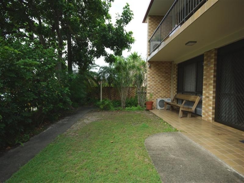 5 ‘HAMPTON GARDENS’ 54 Karbunya Street, Mermaid Waters QLD 4218
