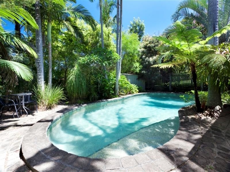 6 Beaumont Court, Currumbin Waters QLD 4223