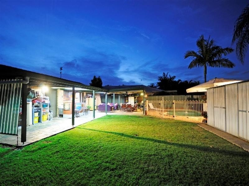 13 Tattler Way, Burleigh Waters QLD 4220