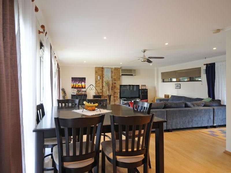 13 Tattler Way, Burleigh Waters QLD 4220