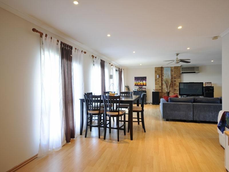 13 Tattler Way, Burleigh Waters QLD 4220