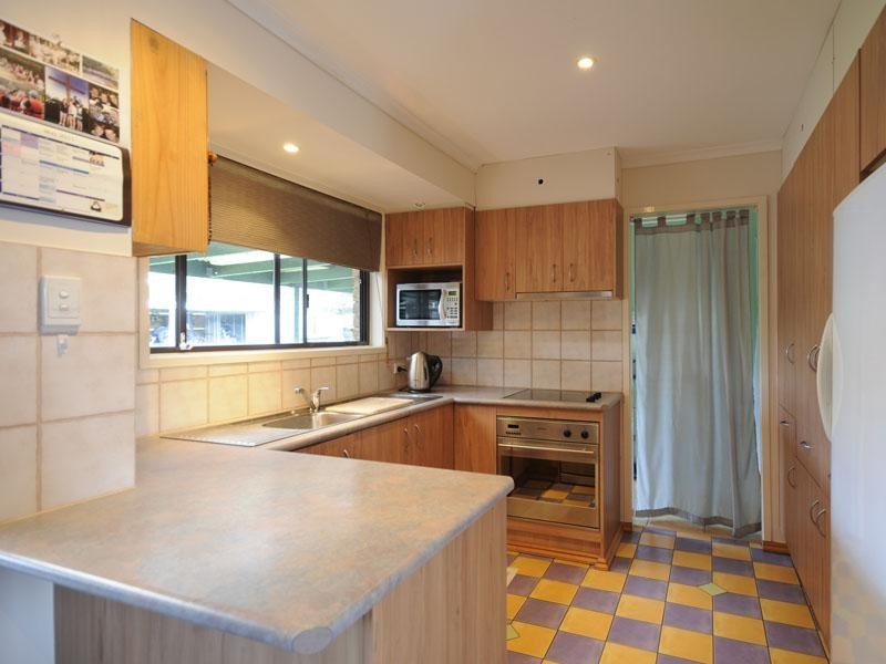 13 Tattler Way, Burleigh Waters QLD 4220