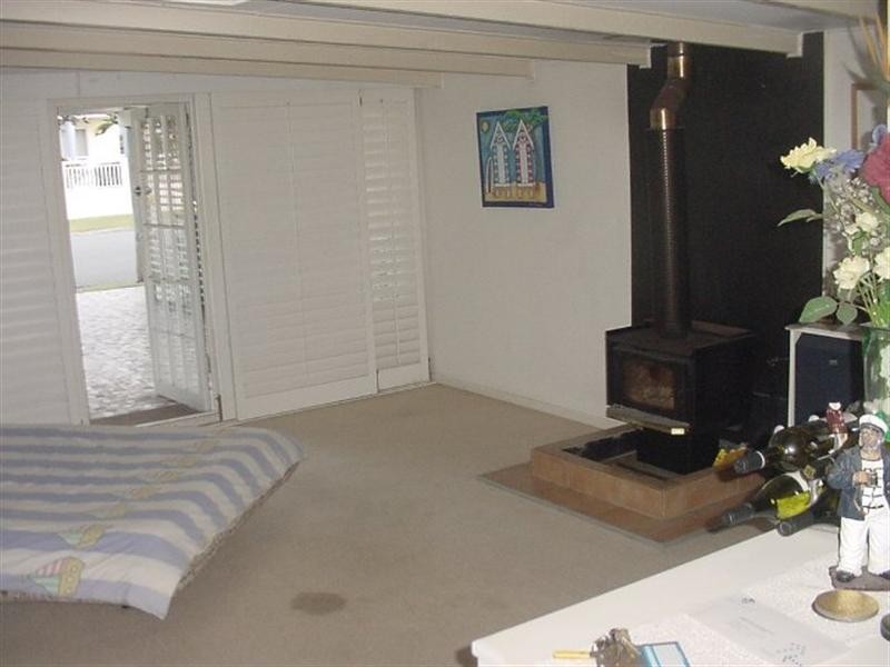 15 Cronulla Avenue, Mermaid Beach QLD 4218