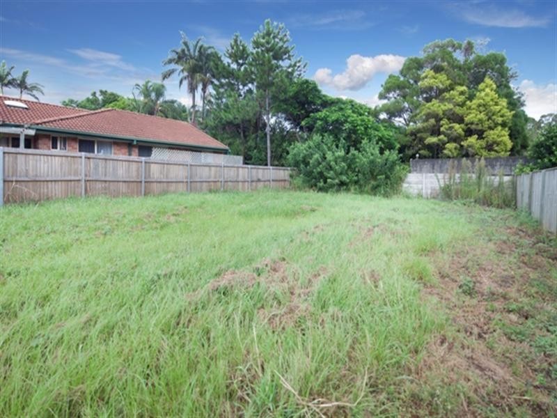 8 ODoherty Avenue, Southport QLD 4215