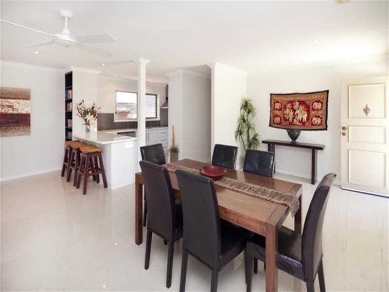 136 Monaco Street, Broadbeach Waters QLD 4218