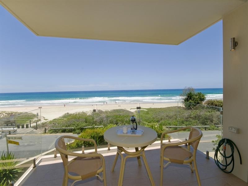 2 Twenty Fifth Avenue, Palm Beach QLD 4221