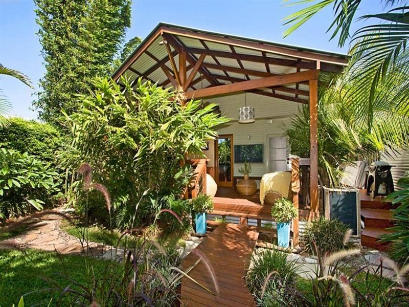 95 Palm Beach Avenue, Palm Beach QLD 4221