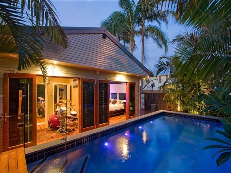 95 Palm Beach Avenue, Palm Beach QLD 4221