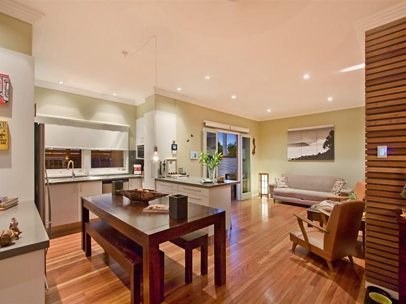 95 Palm Beach Avenue, Palm Beach QLD 4221