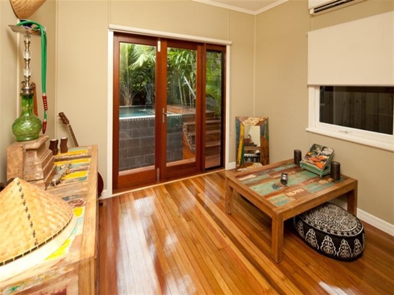 95 Palm Beach Avenue, Palm Beach QLD 4221