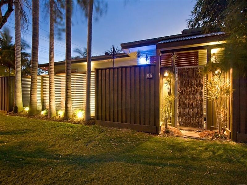 95 Palm Beach Avenue, Palm Beach QLD 4221