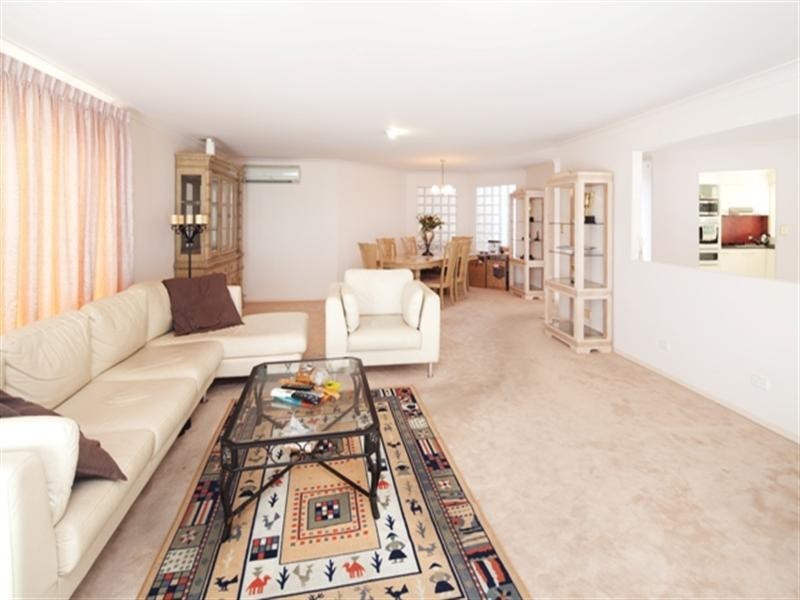 14 Cayman Drive, Clear Island Waters QLD 4226