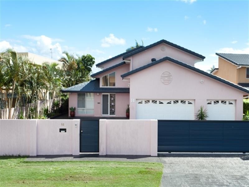 14 Cayman Drive, Clear Island Waters QLD 4226