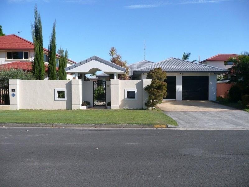 7 Rebecca Court, Broadbeach Waters QLD 4218