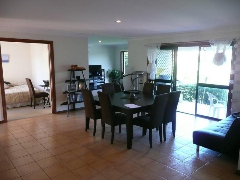 7 Rebecca Court, Broadbeach Waters QLD 4218