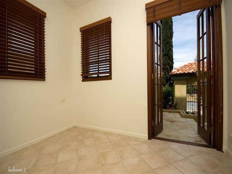 2 ‘Maison De La Mare’, 47 Seagull Avenue, Mermaid Beach QLD 4218