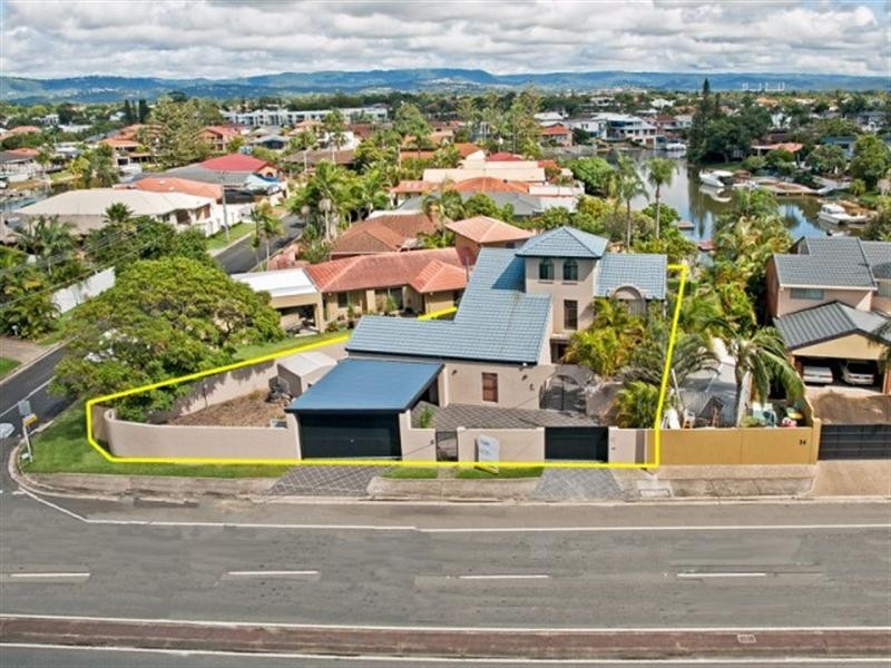 14 Bermuda Street, Broadbeach Waters QLD 4218