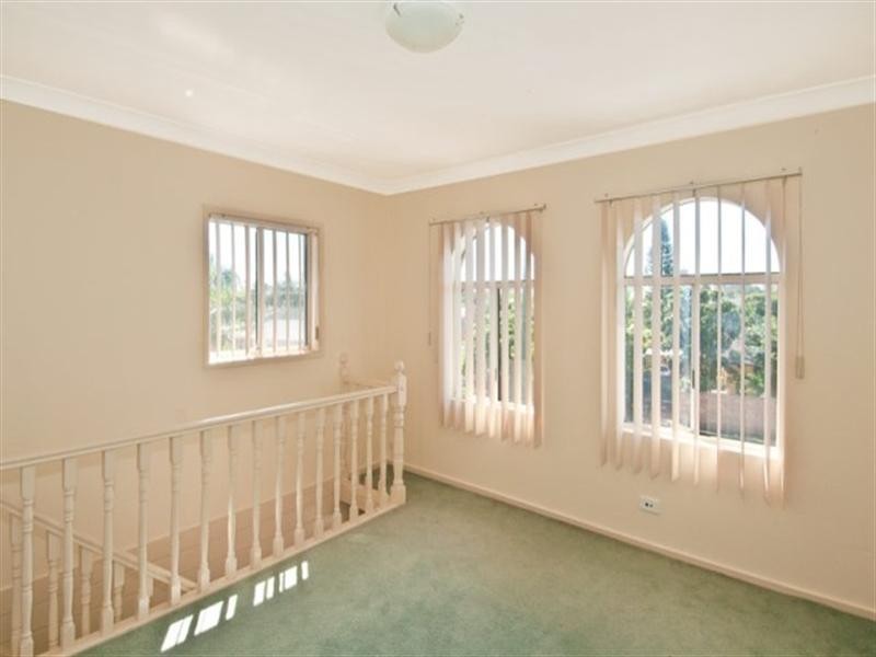 14 Bermuda Street, Broadbeach Waters QLD 4218