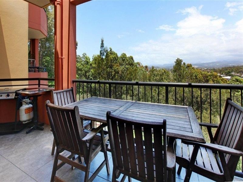 Unit E38 ‘Magic Mountain Apartments’, Great Hall Drive, Miami QLD 4220