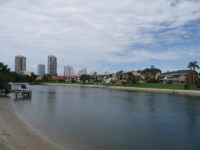 5 Rebecca Court, Broadbeach Waters QLD 4218