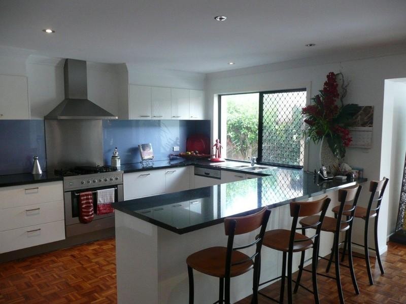 5 Rebecca Court, Broadbeach Waters QLD 4218