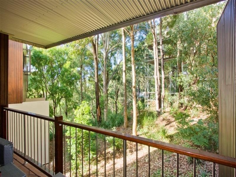 8 Sanctuary Crest Drive, Currumbin QLD 4223