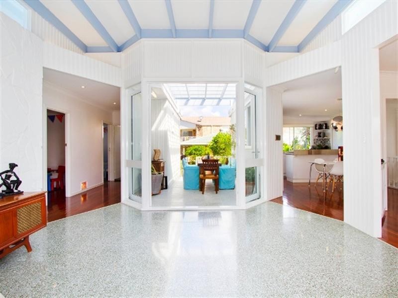 26 Seashell Avenue, Mermaid Beach QLD 4218