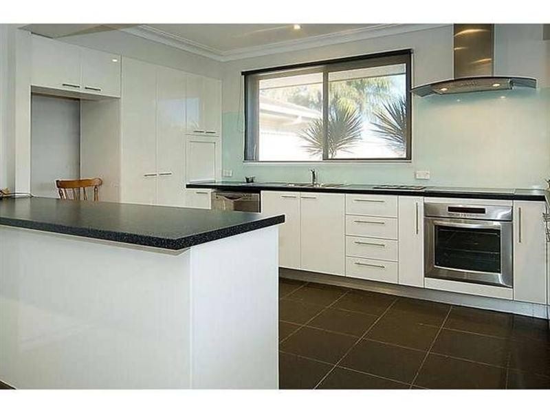 51 Sunshine Boulevard, Broadbeach Waters QLD 4218