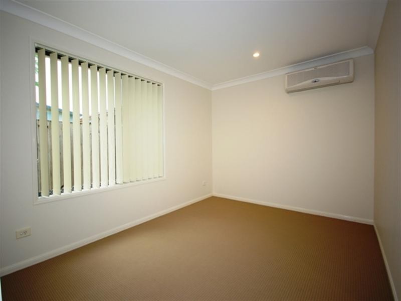 2 /77 Nobby Parade, Miami QLD 4220