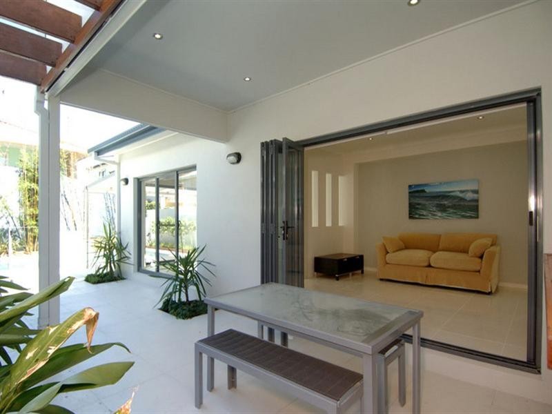 20 William Street, Mermaid Beach QLD 4218