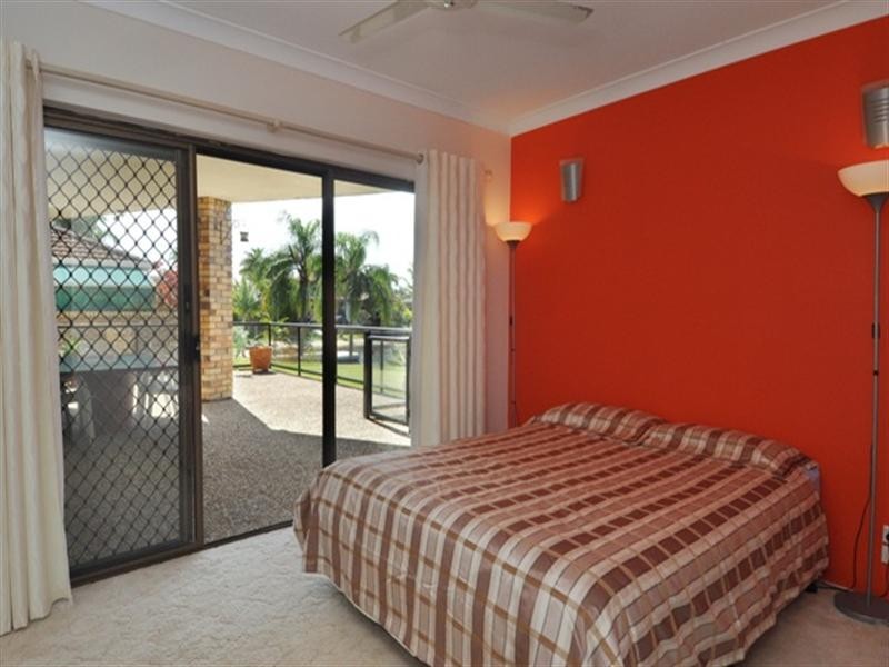 20 Cadence Avenue, Mermaid Waters QLD 4218