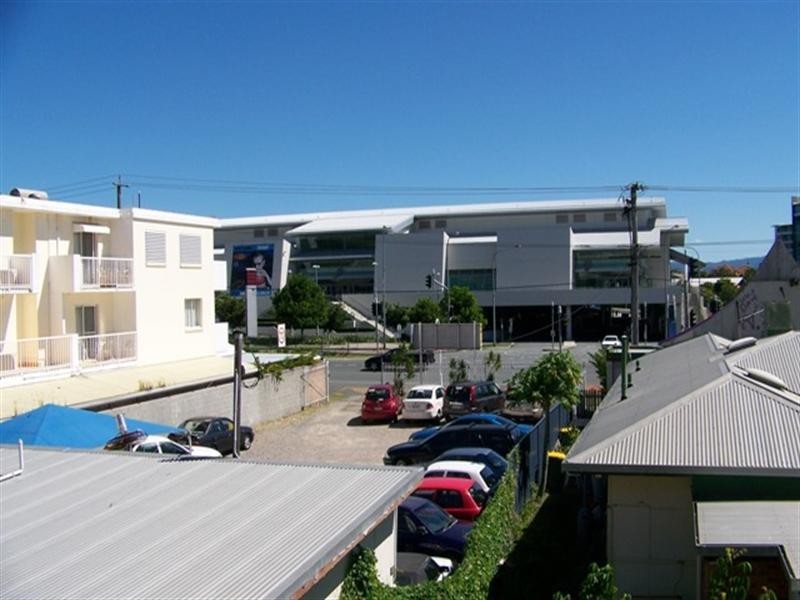 9 ‘Jubilee Views’, 16 Jubilee Avenue, Broadbeach QLD 4218