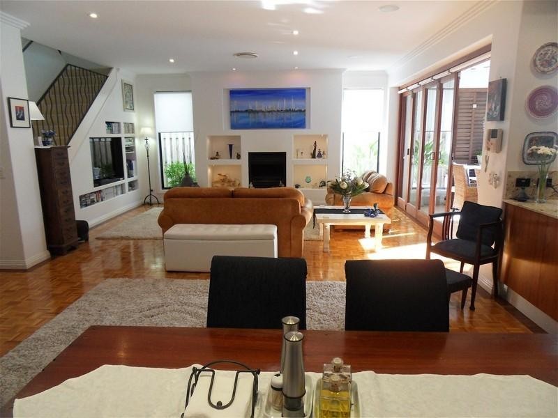 1/41 Seagull Avenue, Mermaid Beach QLD 4218