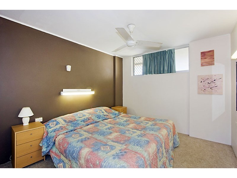 603-2 Queensland Avenue, Broadbeach QLD 4218