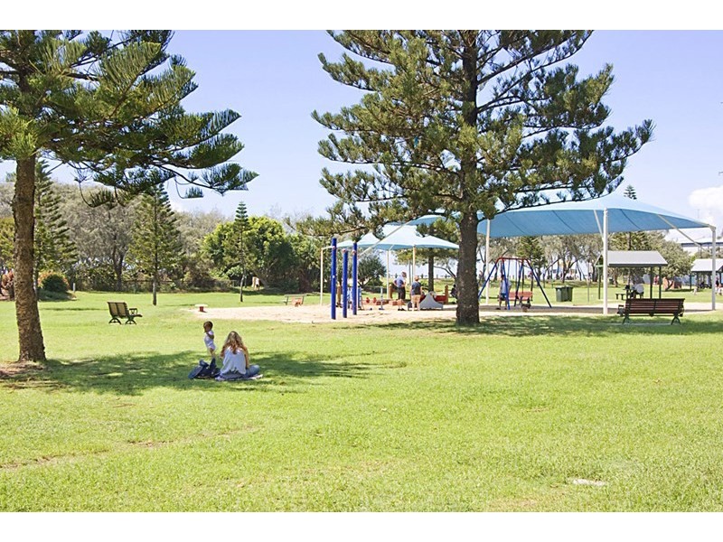 603-2 Queensland Avenue, Broadbeach QLD 4218