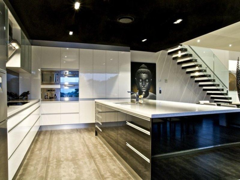 21 Merrimac Boulevard, Broadbeach Waters QLD 4218