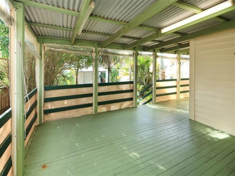 164 Jefferson Lane, Palm Beach QLD 4221