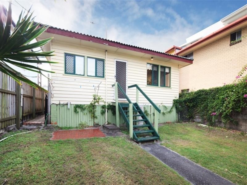 164 Jefferson Lane, Palm Beach QLD 4221