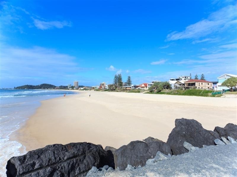 164 Jefferson Lane, Palm Beach QLD 4221