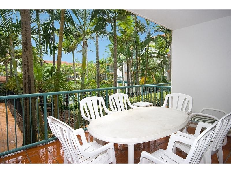 4 ”Grande Florida”, 7 Redondo Avenue, Miami QLD 4220