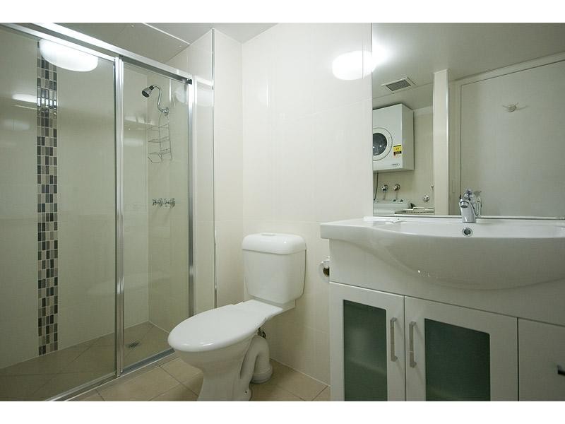 4 ”Grande Florida”, 7 Redondo Avenue, Miami QLD 4220