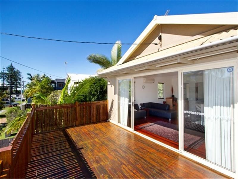 26 Sunbrite Avenue, Mermaid Beach QLD 4218