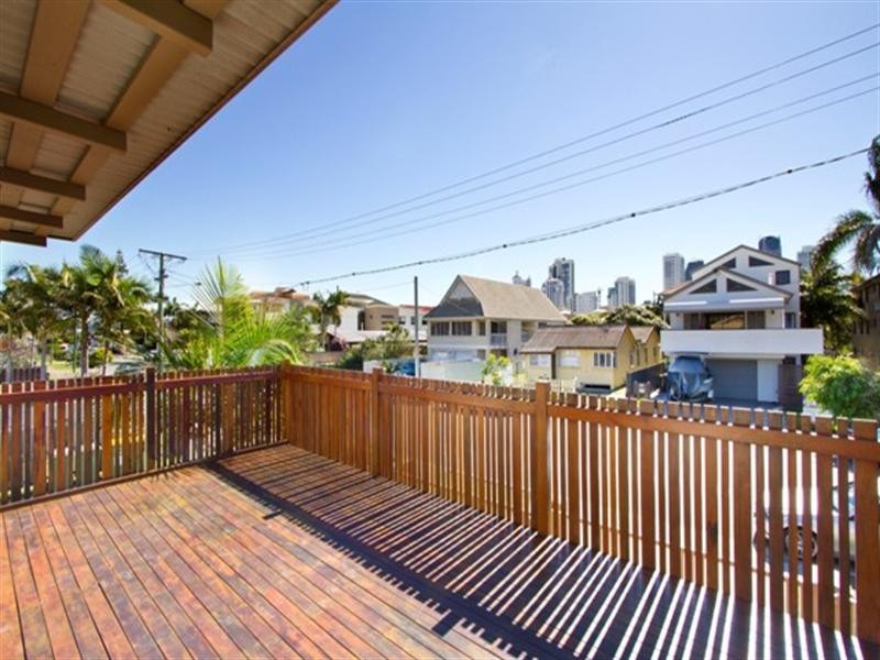 26 Sunbrite Avenue, Mermaid Beach QLD 4218