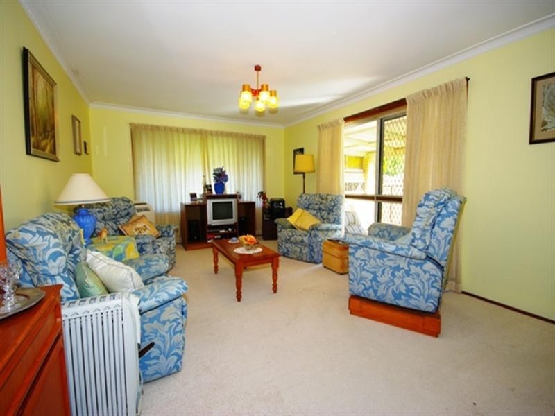7 Adams Avenue, Miami QLD 4220