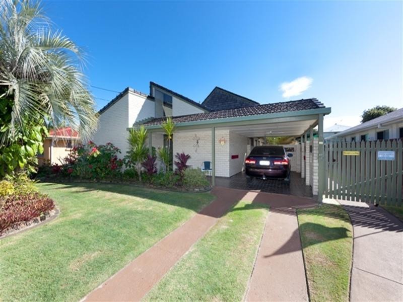 39 Thirteenth Avenue, Palm Beach QLD 4221
