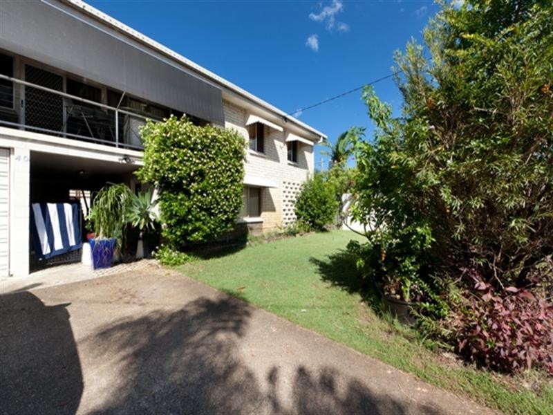 40 Karina Crescent, Broadbeach Waters QLD 4218