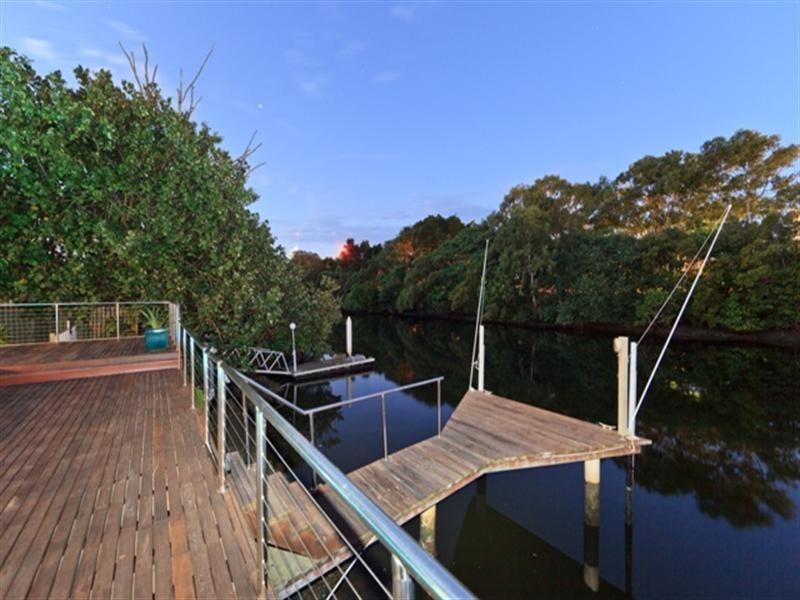 40 Karina Crescent, Broadbeach Waters QLD 4218