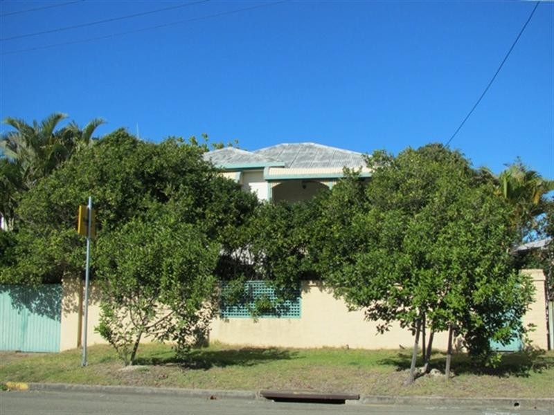 14 Seabeach Avenue, Mermaid Beach QLD 4218