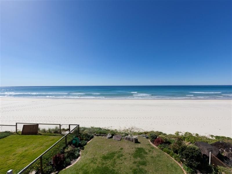 143 Jefferson Lane, Palm Beach QLD 4221